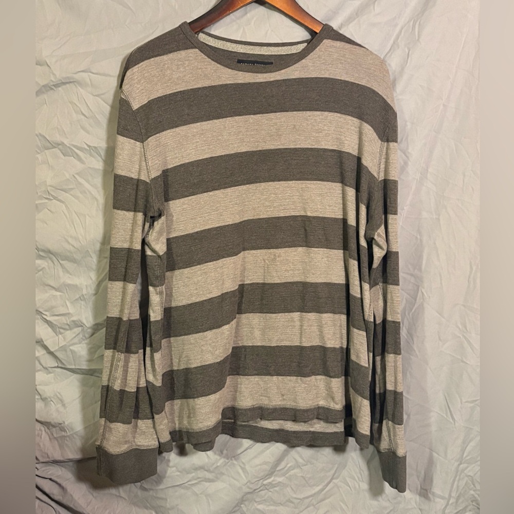 Banana Republic Men’s Sweater Long Sleeve Shirt in Gray and Brown Stripes